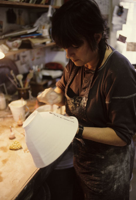 Janice Tchalenko decorating a bowl in 1982/3