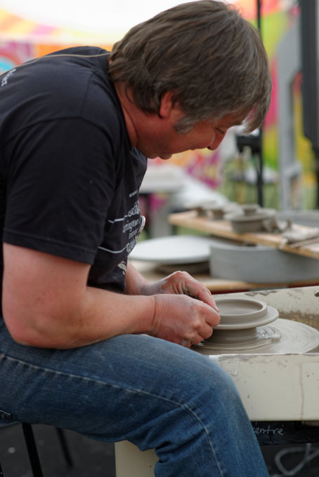 Earth and Fire, Rufford Abbey 2014. A demonstration of making lidded pots by Paul Jessop.